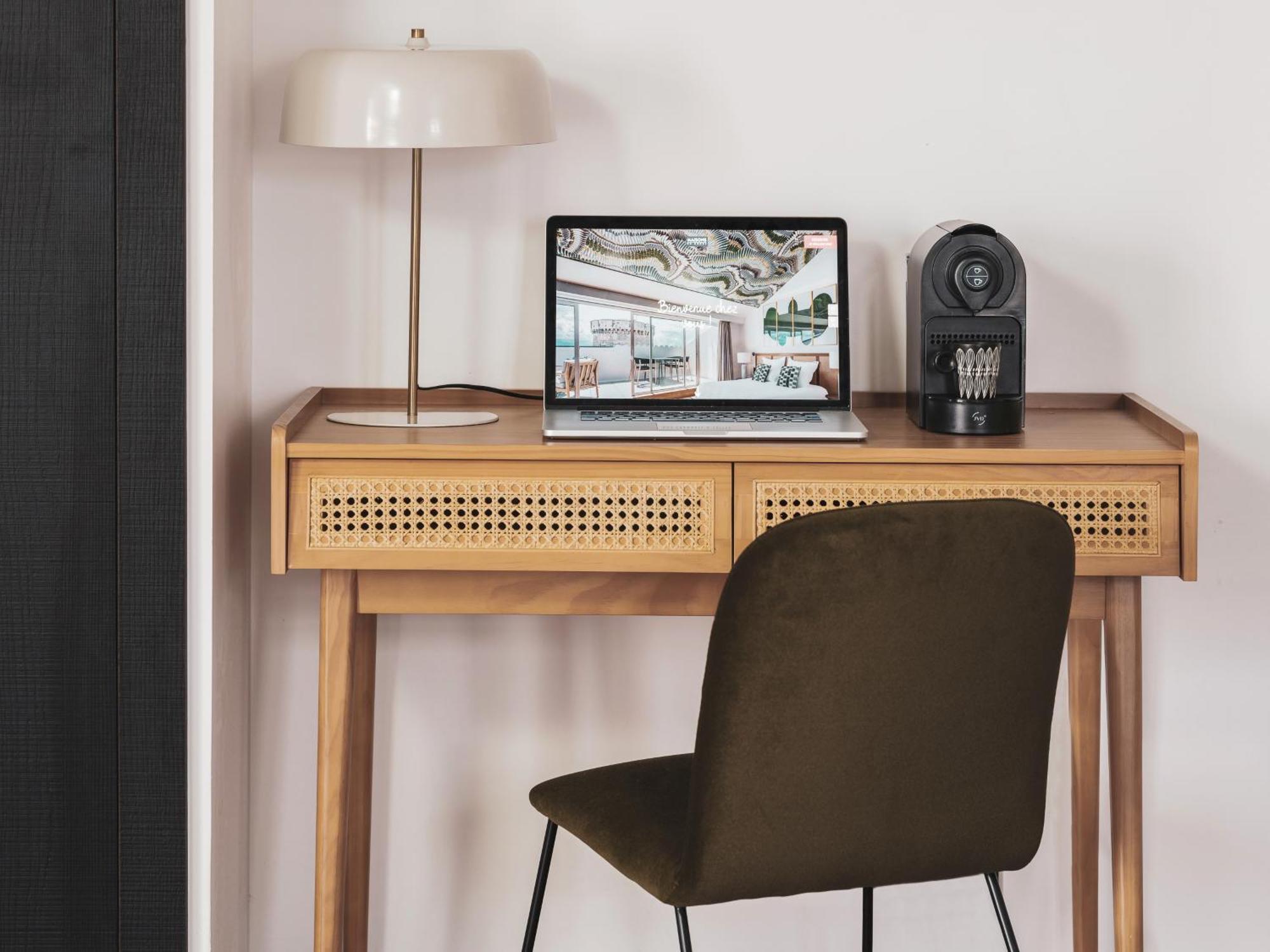 Maisons Du Monde Hotel & Suites - La Rochelle Vieux Port Eksteriør bilde